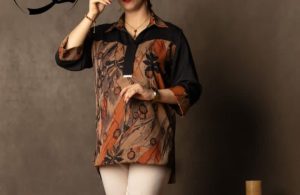 شومیز طرحدار زنانه