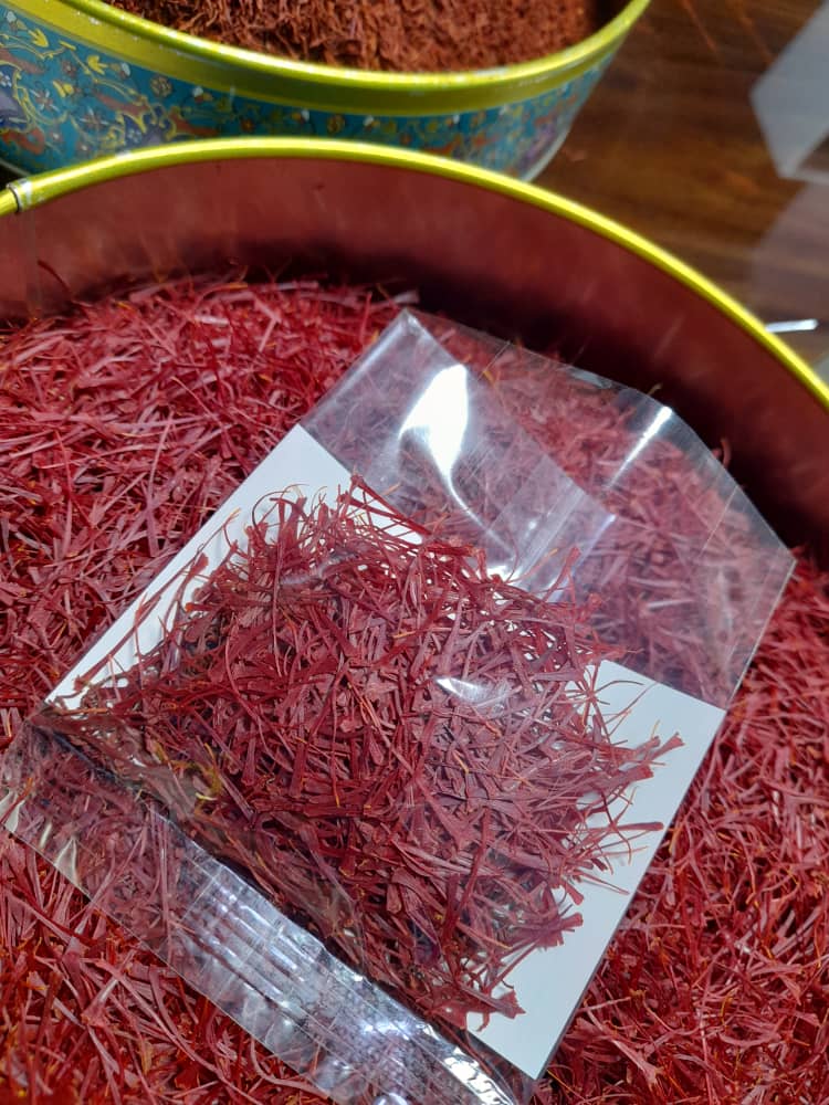 زعفران سوپر نگین زعفران سوپر نگین