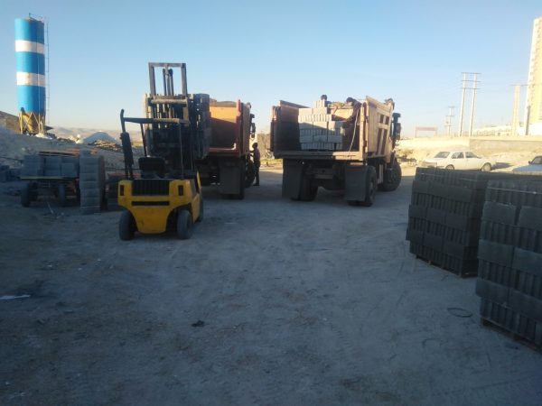 بلوک سیمانی و پوکه ای