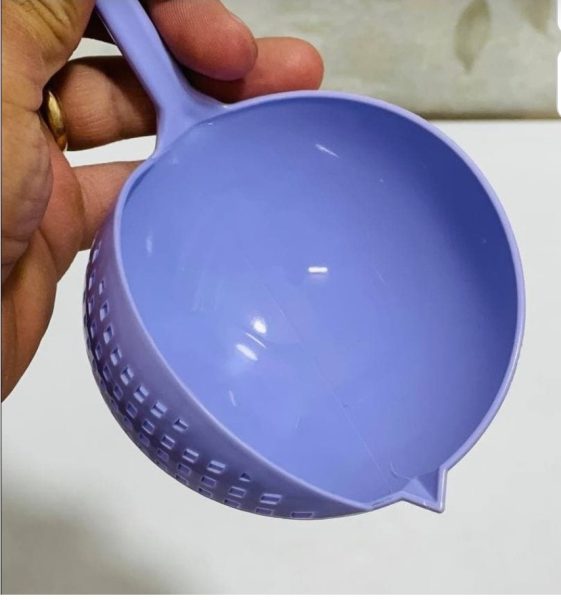 ملاقه آبکش دار پلاستیکی