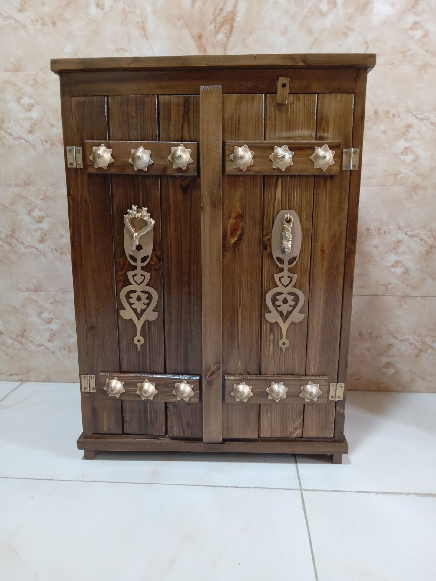 جاکفشی سنتی کلون دار جاکفشی سنتی کلون دار