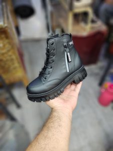 بوت زنانه والنتینو