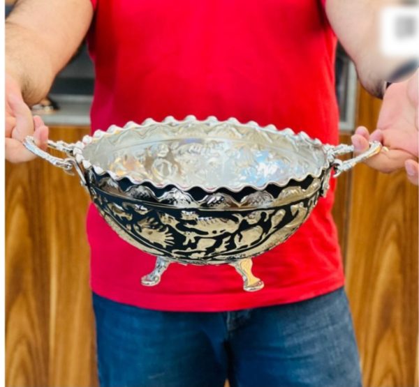 کاسه مس پایه دار کرم