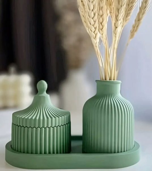 گلدان ثمین