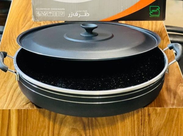 تابه طرح چدن لب برگردان برند ظرف زر