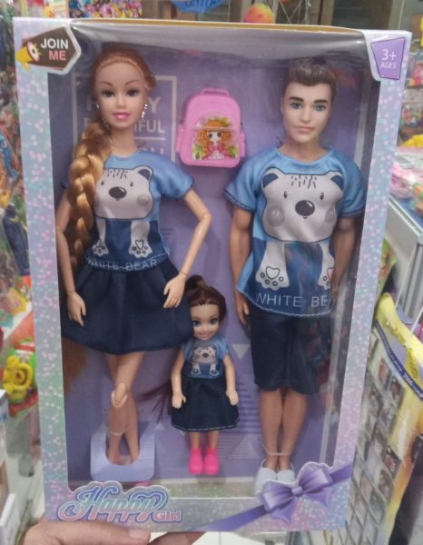 عروسک باربی خانواده