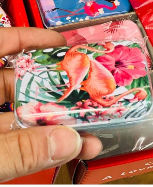 قوطی فلزی آدامسی