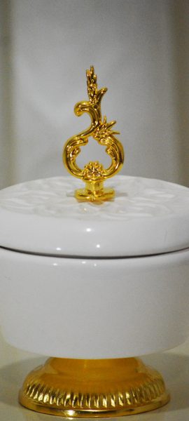 شکلات خوری پایه دار با دستگیره