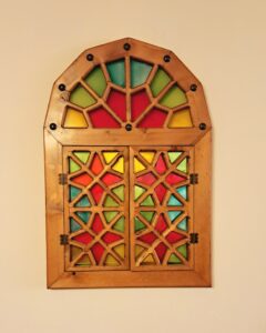 دیوار کوب پنجره گره چینی