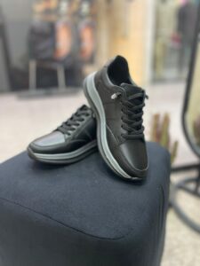 كفش چرم اسپرت