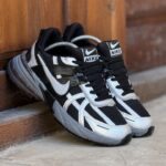 کتونی مردانه نایک V2K