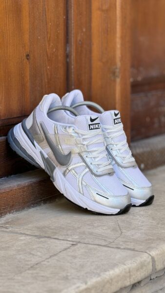 کتونی مردانه نایک V2K