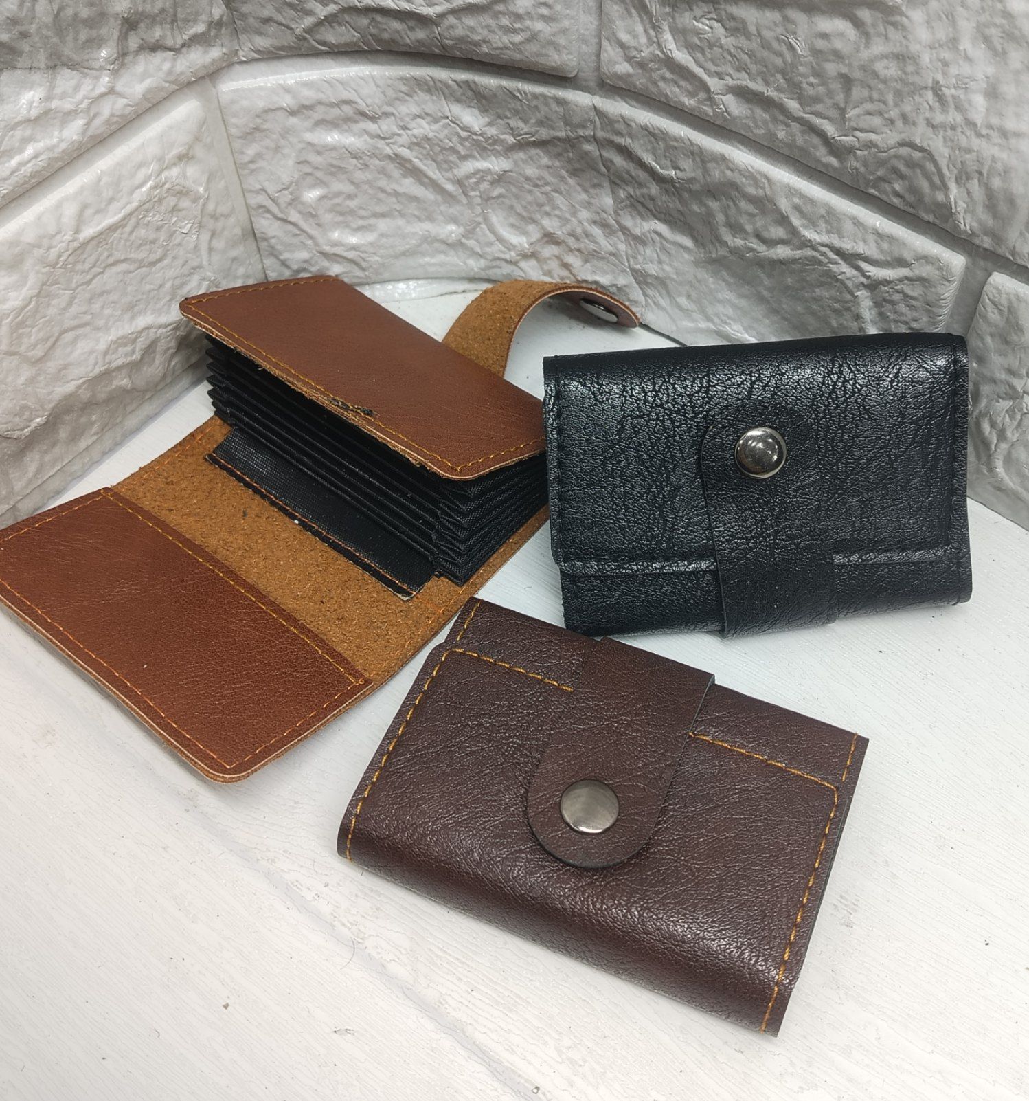 جاکارتی چرم