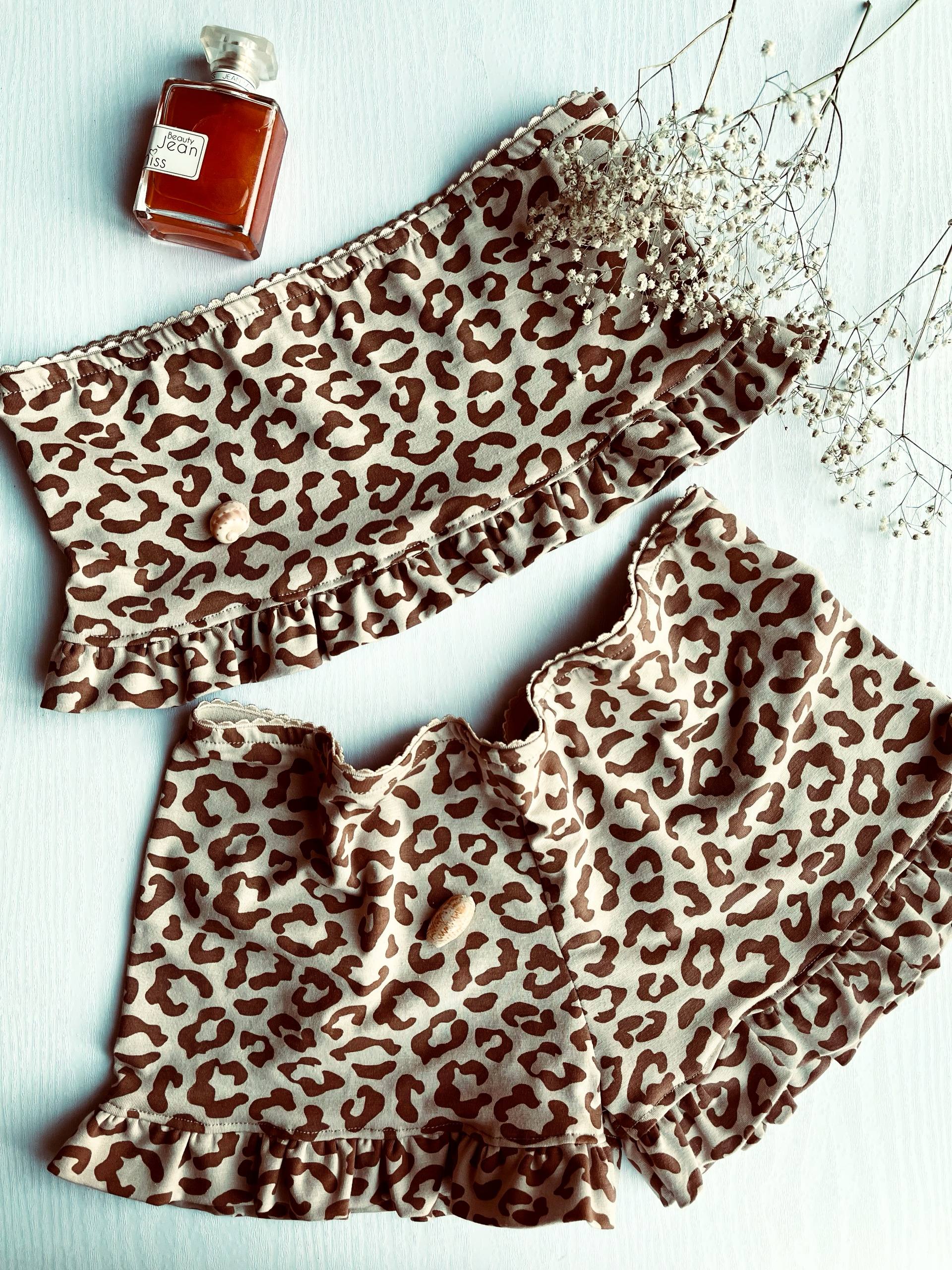 تاپ و شلوارک