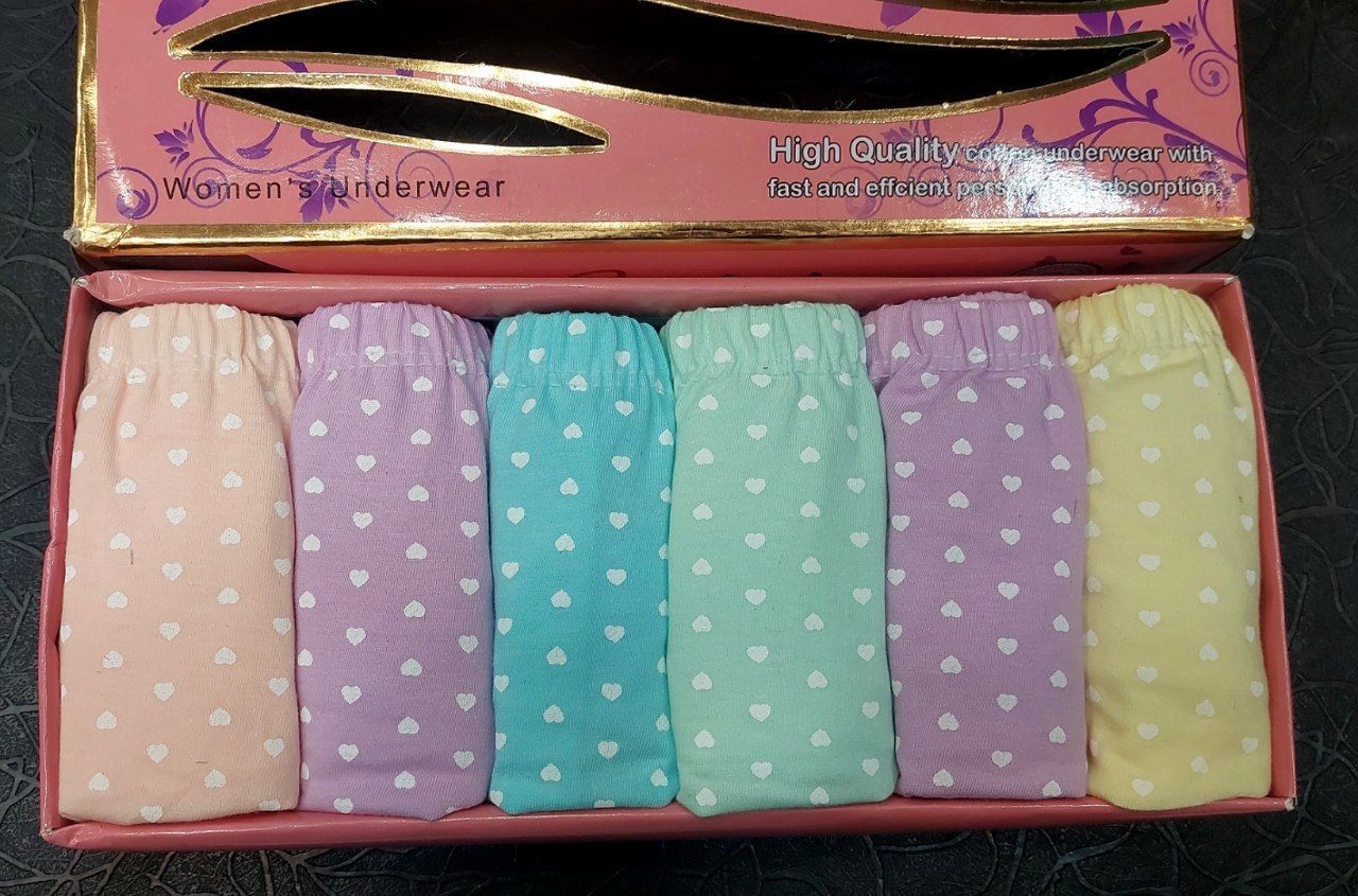 شورت زنانه تمام چاپ جعبه ایی شورت زنانه تمام چاپ جعبه ایی