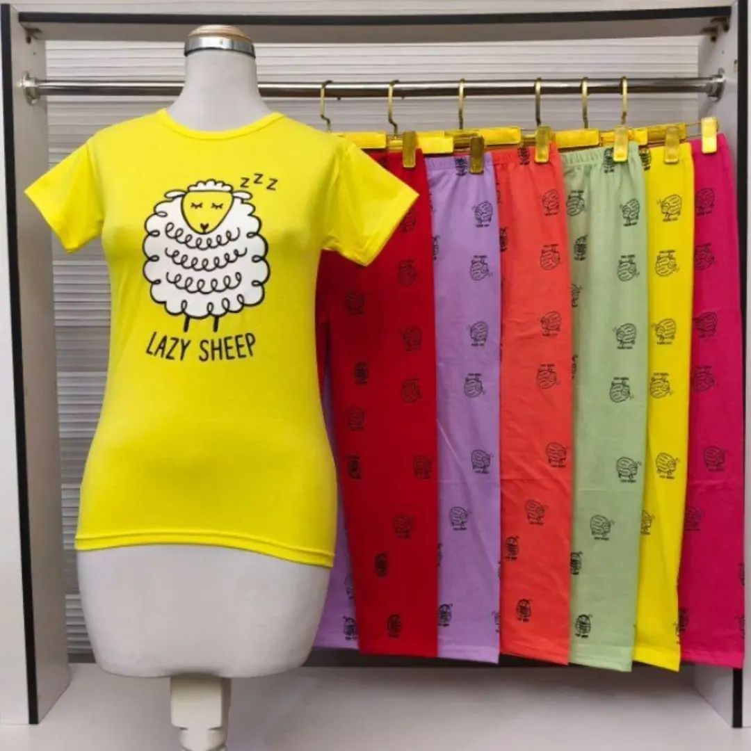 ست تیشرت و شلوار چاپ فانتزی ست تیشرت و شلوار چاپ فانتزی