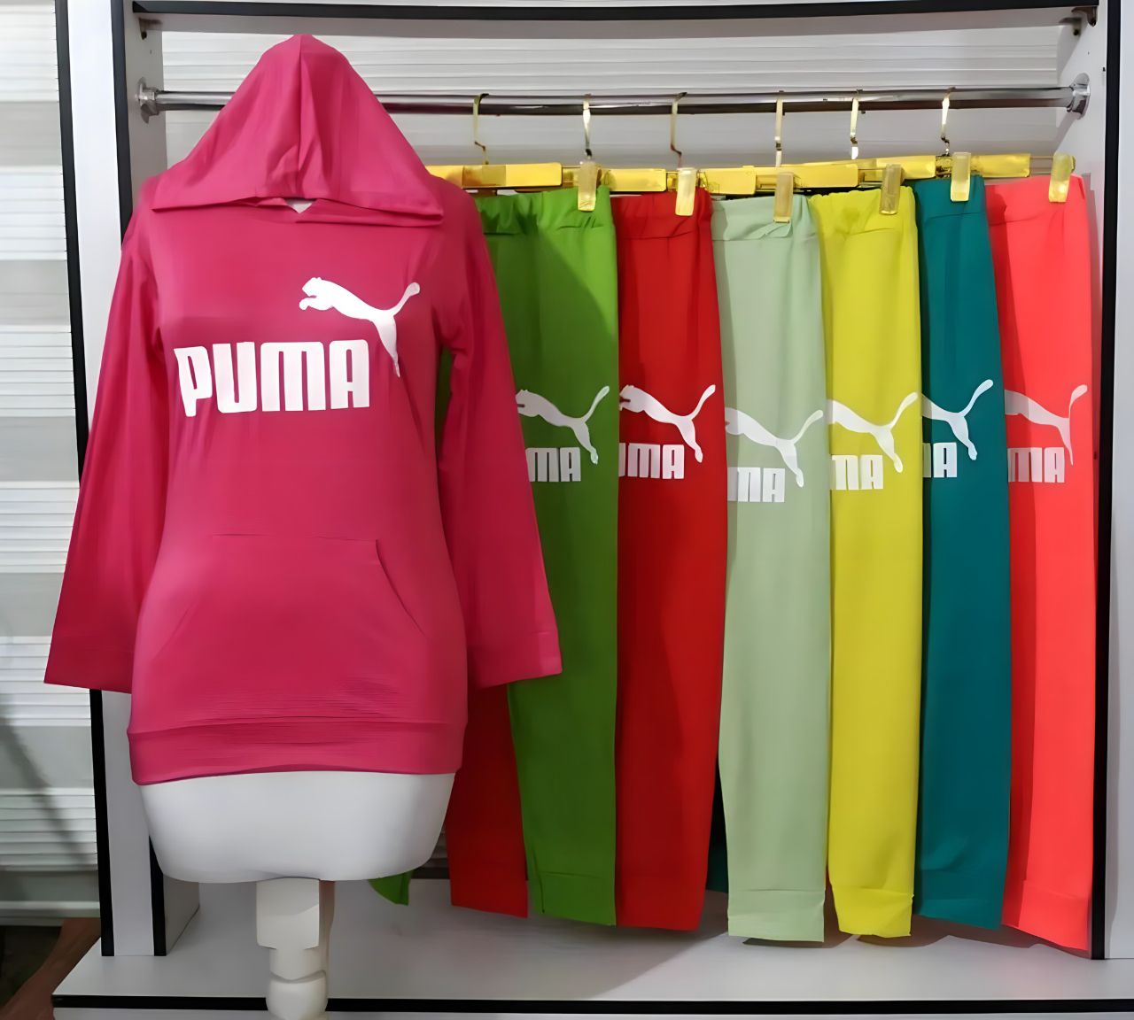 ست بلوز و شلوار کلاه دار زنانه پوما ست بلوز و شلوار کلاه دار زنانه پوما