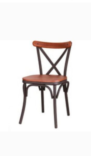 صندلی غذاخوری مدل لهستانی