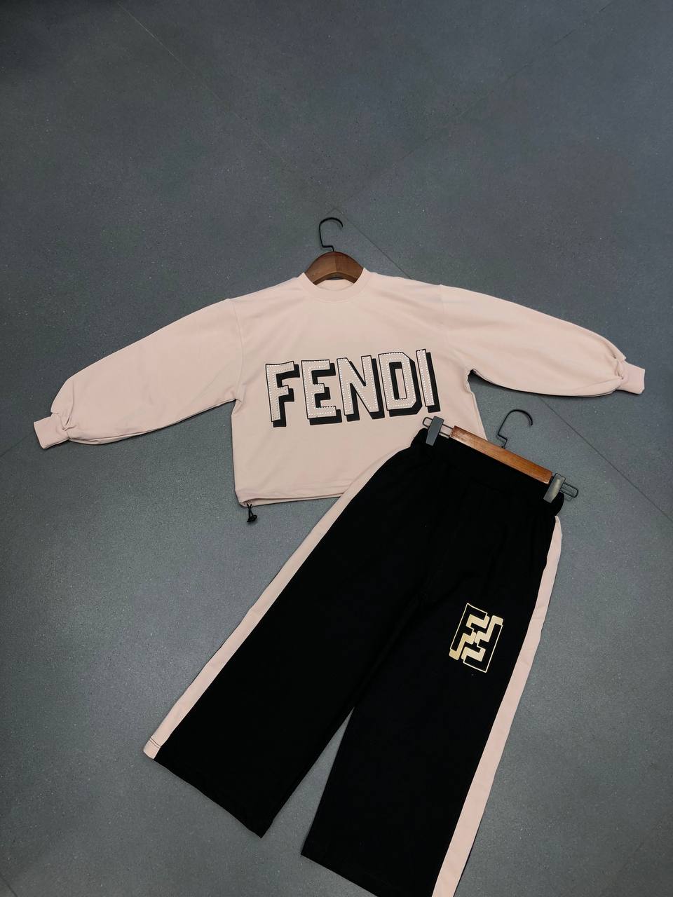 بلوز و شلوار fendi