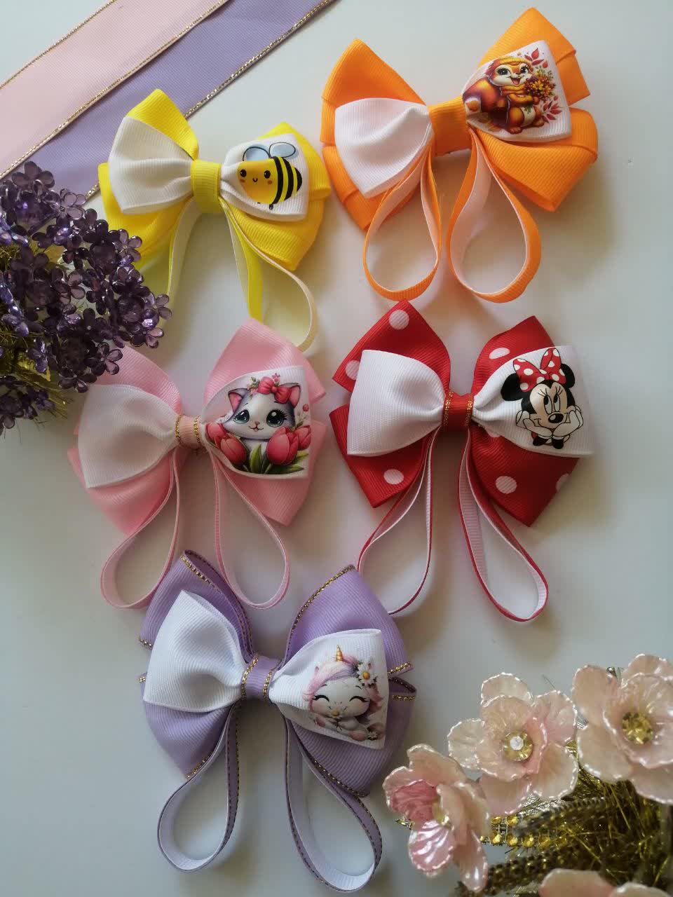 گل سر استیکر دار