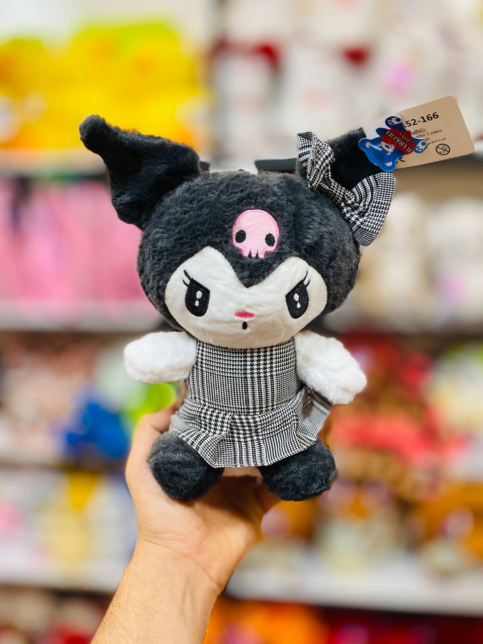 عروسک کرومی دامن چهارخونه عروسک کرومی دامن چهارخونه