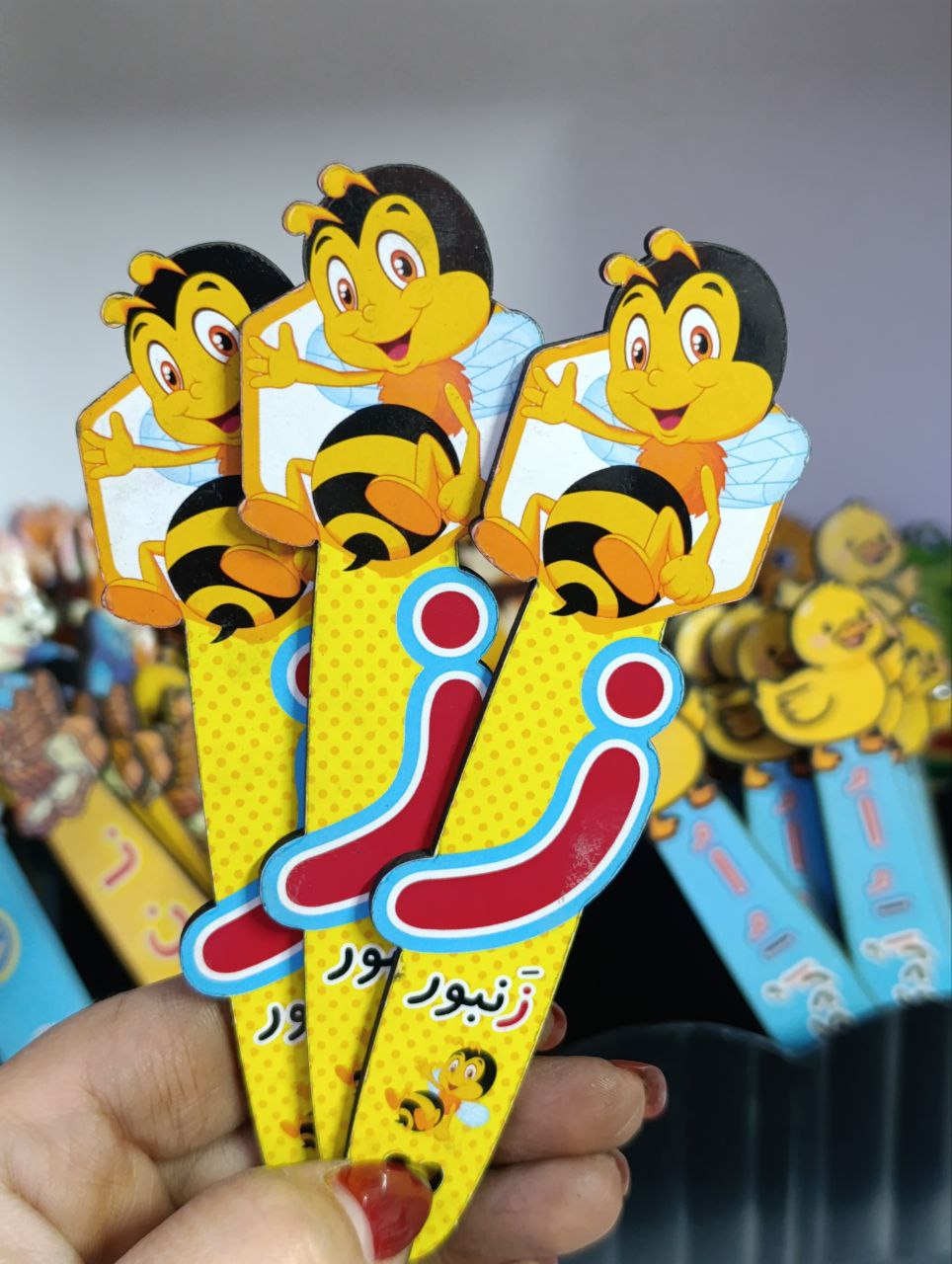 بوک مارک چوبی حروف الفبا ز بوک مارک چوبی حروف الفبا ز