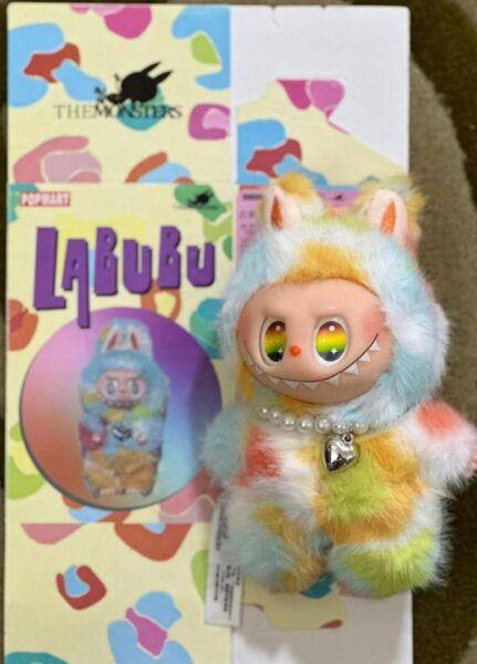 عروسک لبوبو