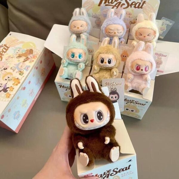 عروسک لبوبو