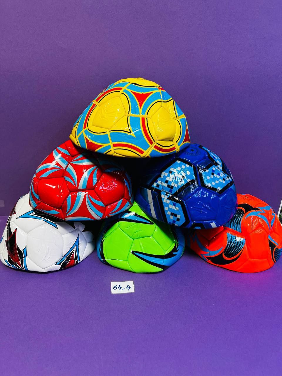 توپ فوتبال براق توپ فوتبال براق