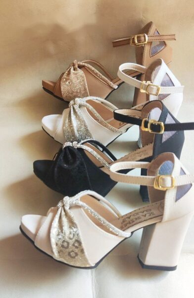 کفش زنانه پاشنه دار