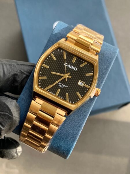 ساعت مردانه و زنانه