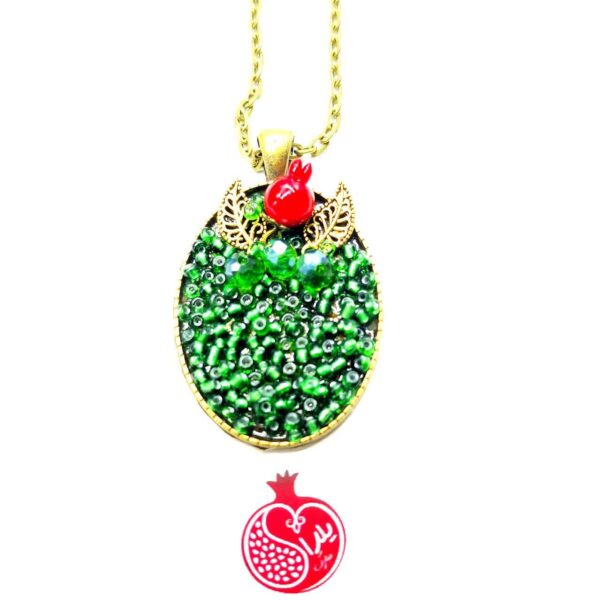 گردنبند رزین یلدایی