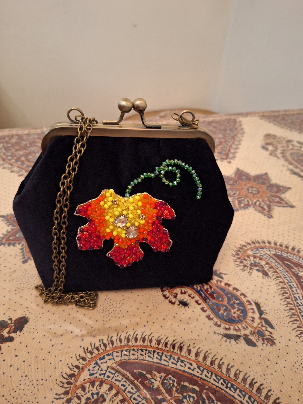 کیف مجلسی زنانه دستدوز مدل خزان