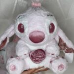 استیج گل به دست