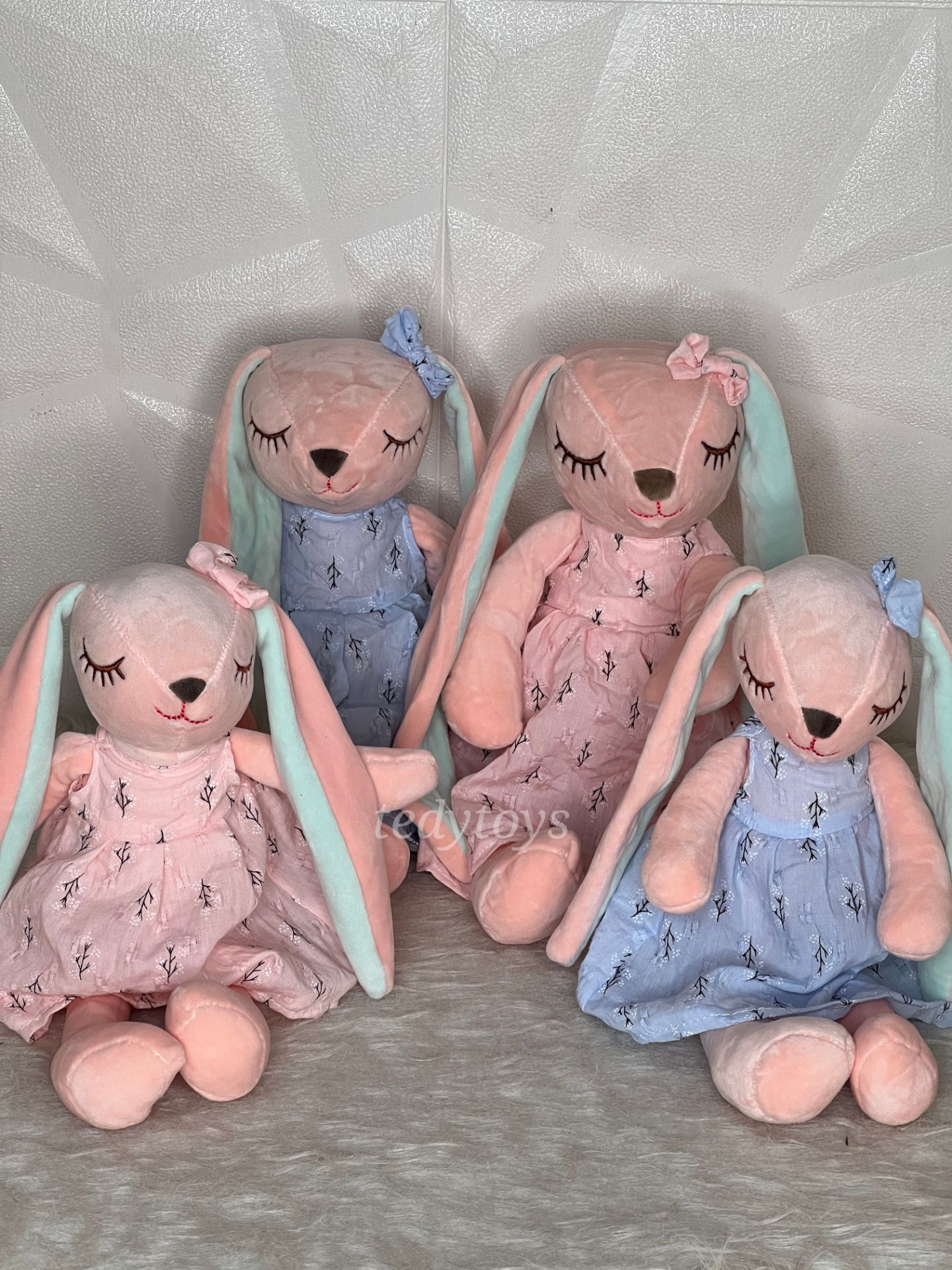 عروسک خرگوش سایز یک