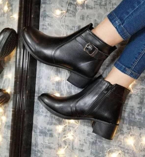 بوت زنانه مدل اورکیده