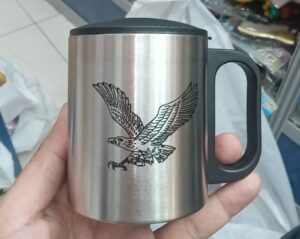 لیوان طرح عقاب