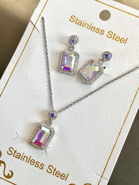 نیم ست گردنبند و گوشواره کوارتز