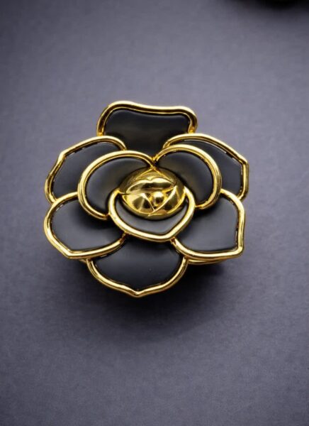 کلیپس گل لب طلایی شمعی