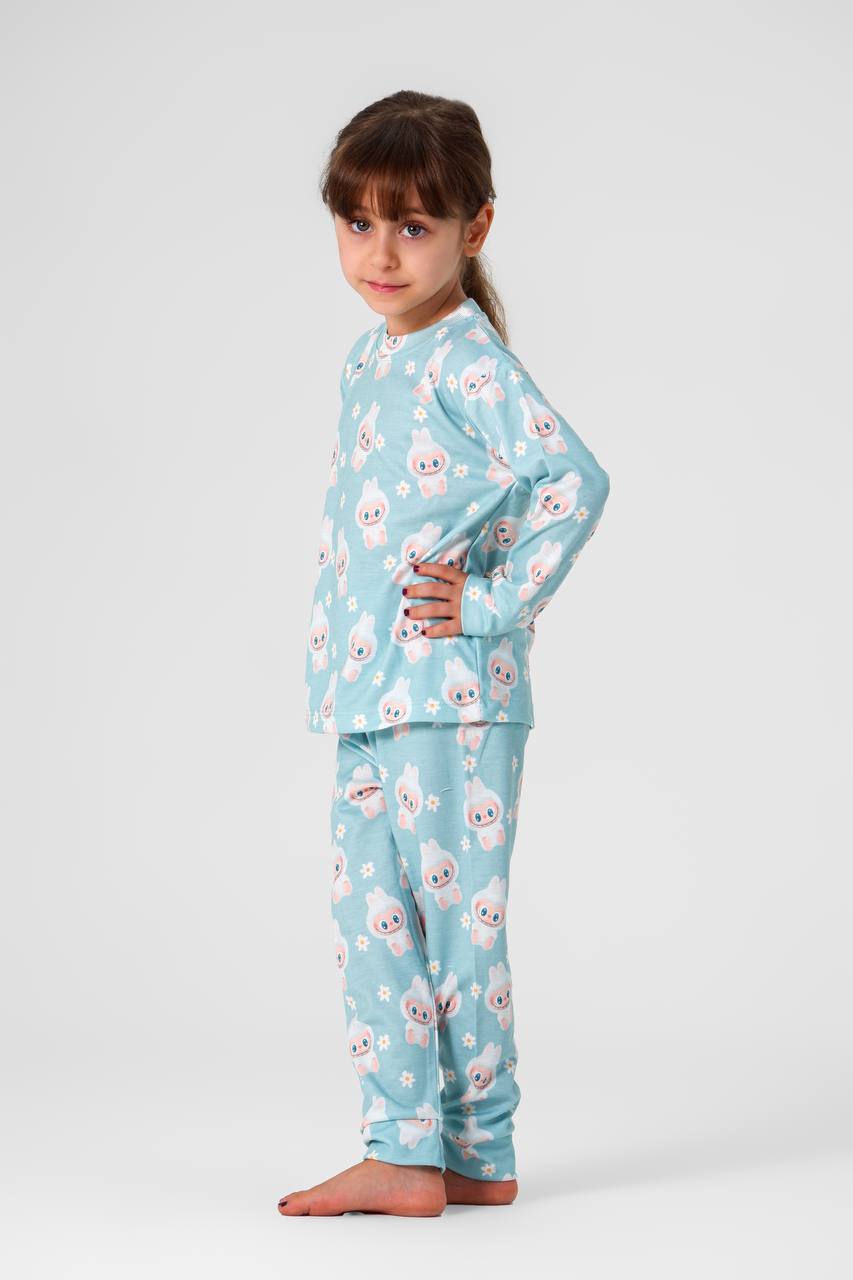 بلوز و شلوار طرح لبوبو گلدار بلوز و شلوار طرح لبوبو گلدار