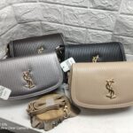 کیف زنانه پاسپورتی