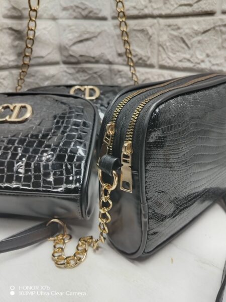 کیف زنانه نیمه زنجیر