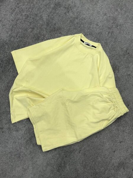 ست تیشرت و شلوارک بیسیک