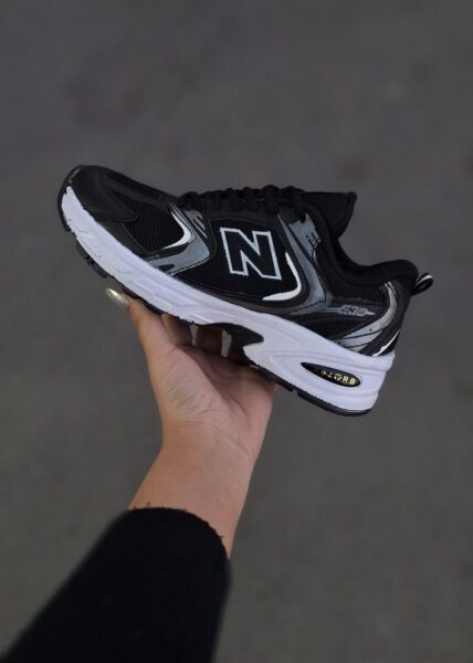 کتونی مدل نیوبالانس ۵٣٠