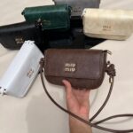 کیف دوشی زنانه