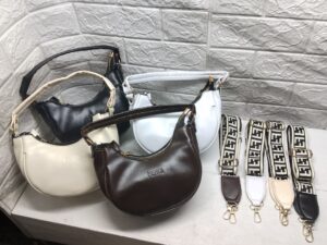 کیف زنانه نیمگرد هلالی