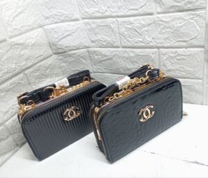 کیف ورنی دهنه دار