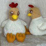 عروسک مرغ احمق