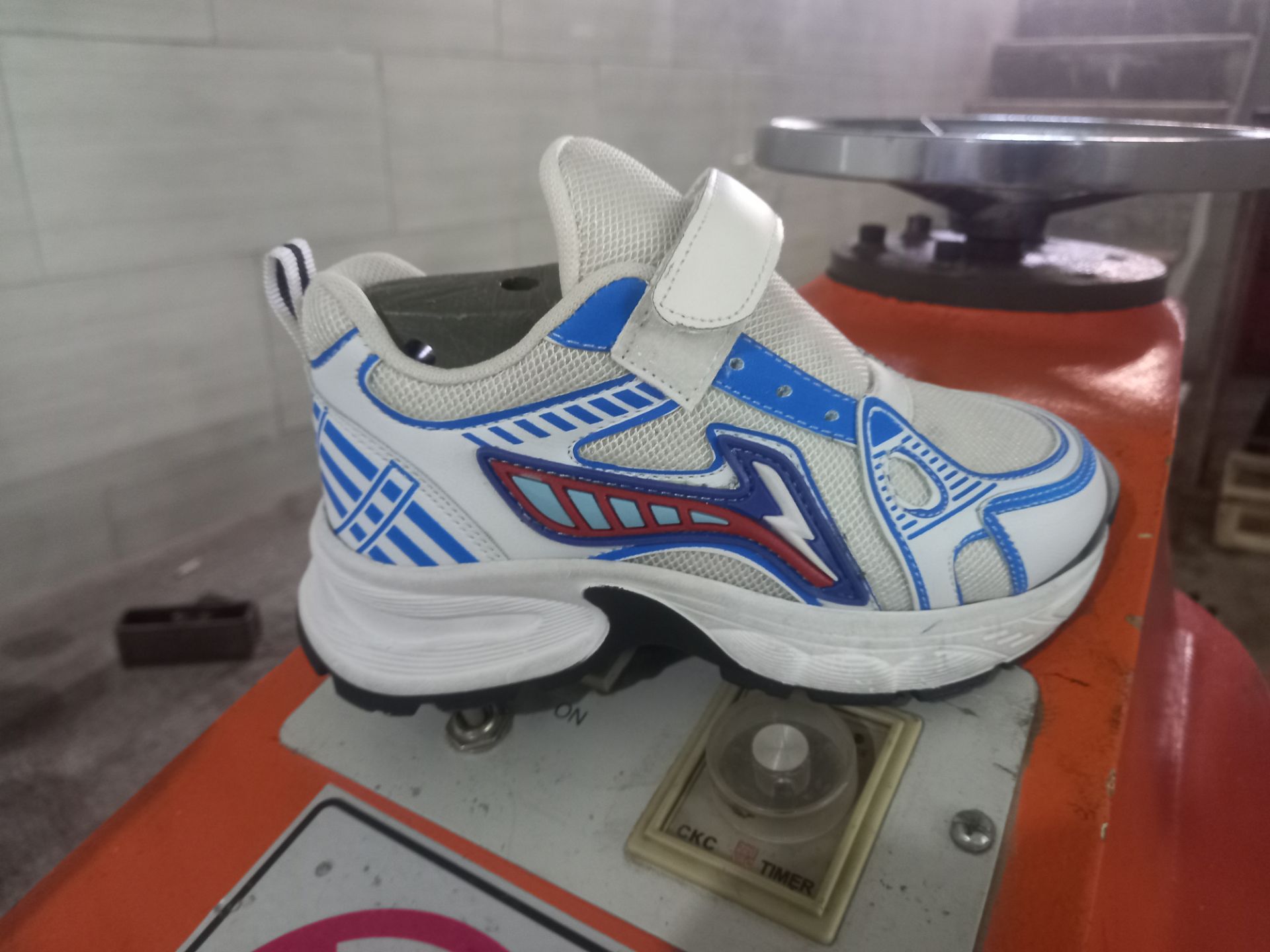 کفش بچگانه لژدار