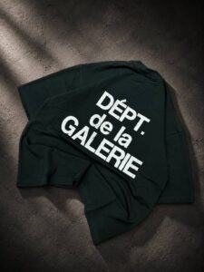تیشرت چاپی مدل CALERIE